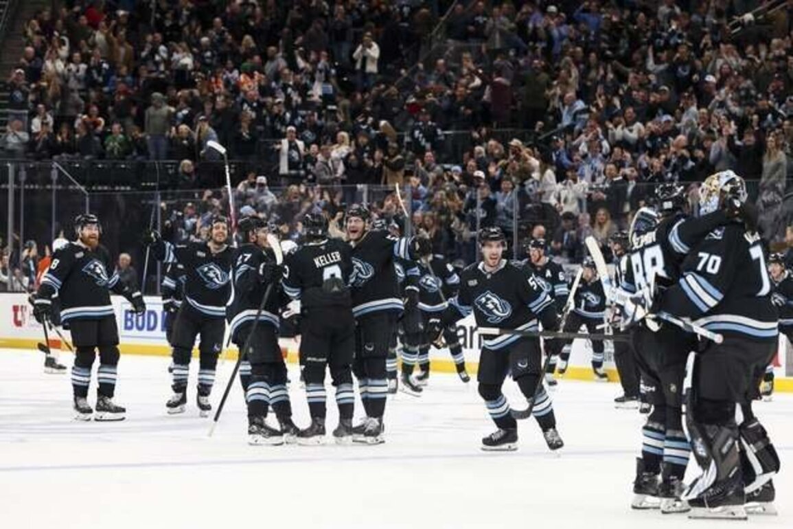 NHL roundup: Clayton Keller's OT goal lifts Mammoth past Flyers