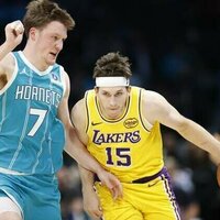 Lakers continue road success with win over Hornets