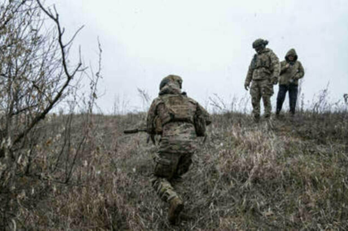 Ukrainians fear frontline encirclement - CNN