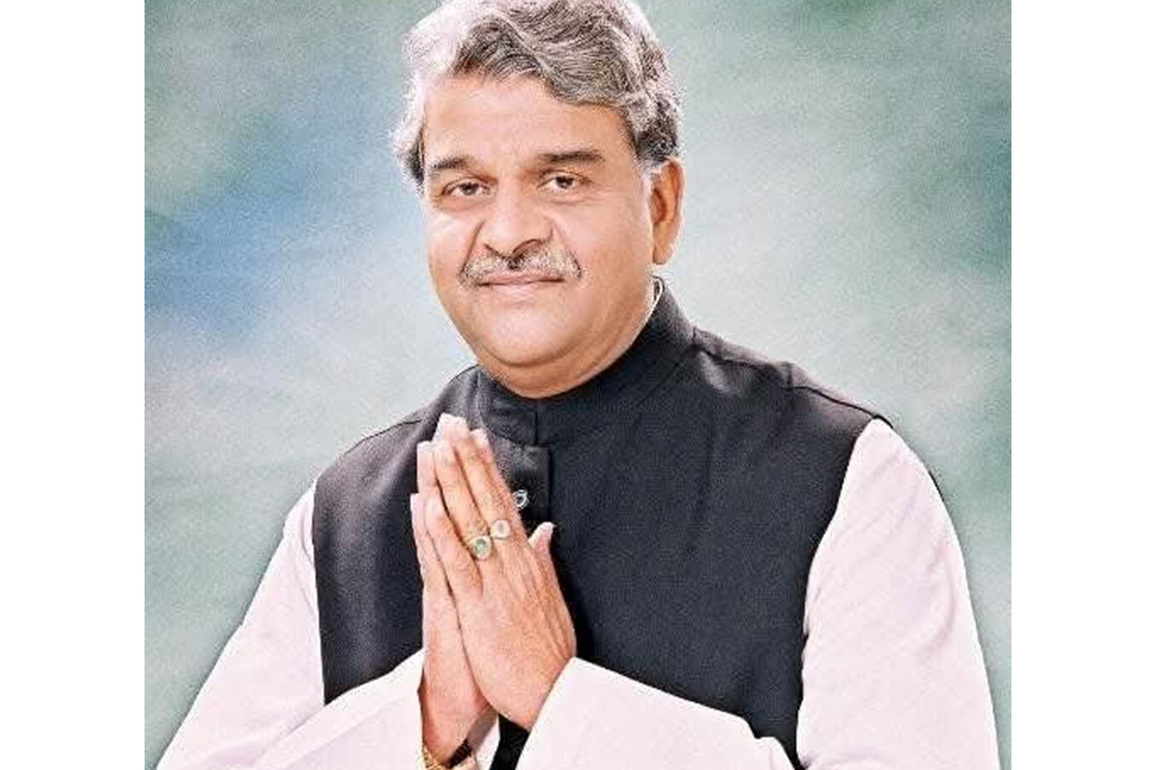 Congress spokesperson Anshu Awasthi pays tribute to former Union Minister Prakash Jaiswal