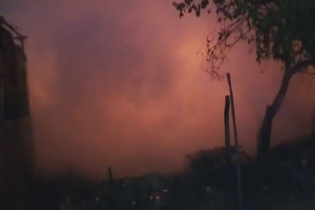 Delhi: Fire breaks out in Rani Garden slum, 8 fire trucks deployed