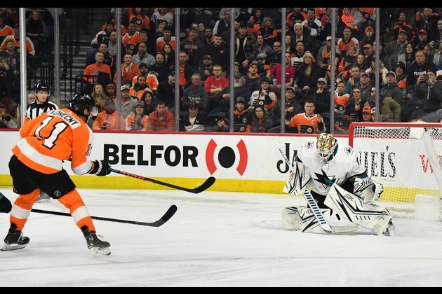 Hot teams collide when Flyers host Rangers