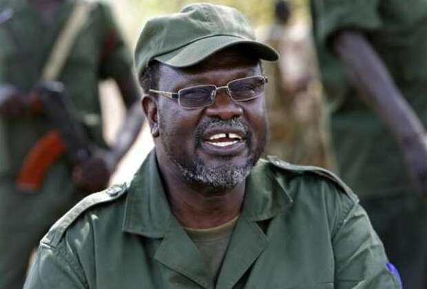 Riek Machar returns to South Sudan, sworn in as first VP