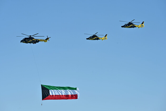 KUWAIT-KUWAIT CITY-INDEPENDENCE DAY AND LIBERATION DAY-AIRSHOW