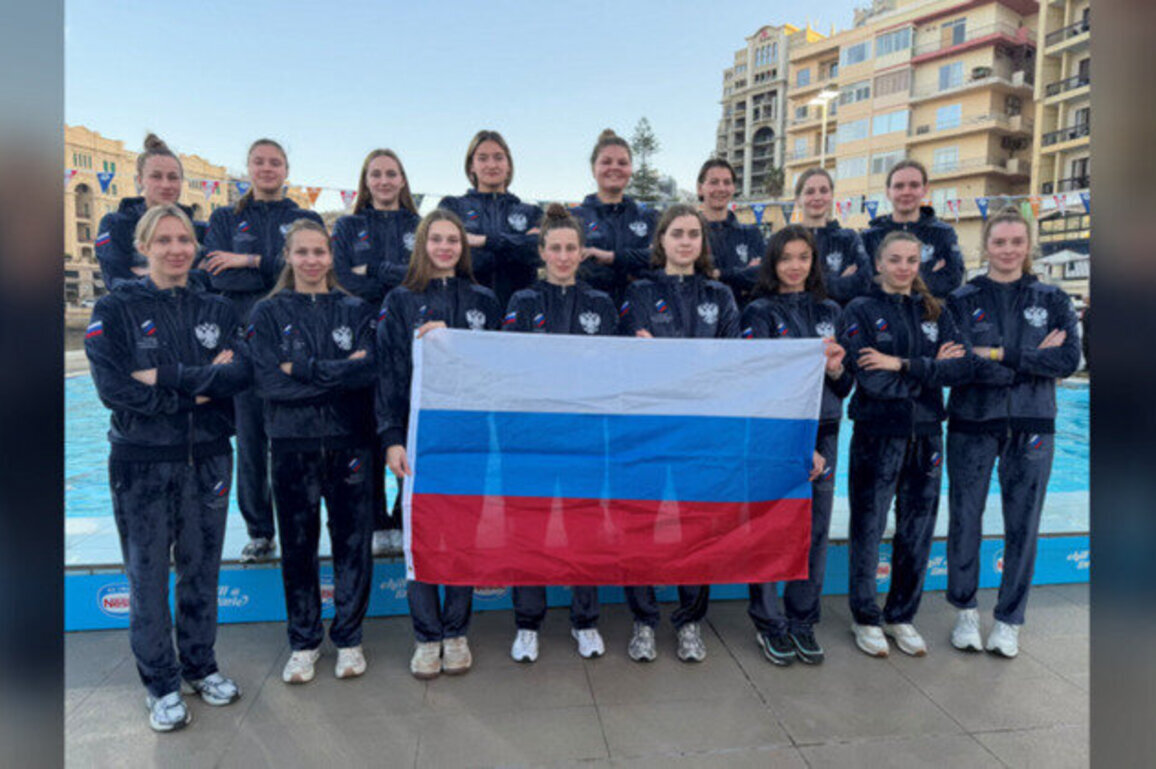 Russian athletes return to major event under flag and anthem 