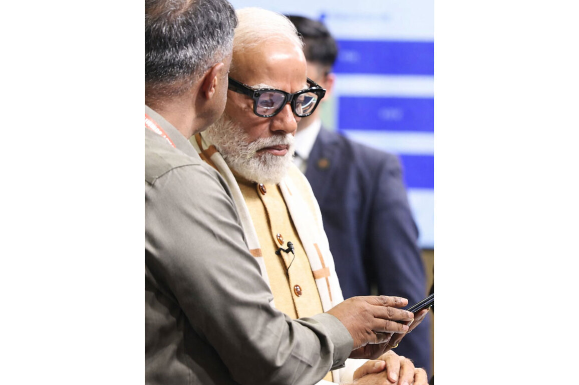 PM Modi Goes "Sci-Fi": India's First Indigenous AI Smart-Glass 'Sarvam Kaze' unveiled at AI Summit