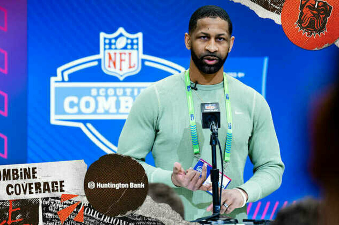 Browns hold no interest in trading Myles Garrett