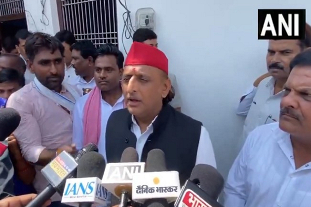 "Reducing slabs will not reduce inflation": Akhilesh Yadav on GST reforms