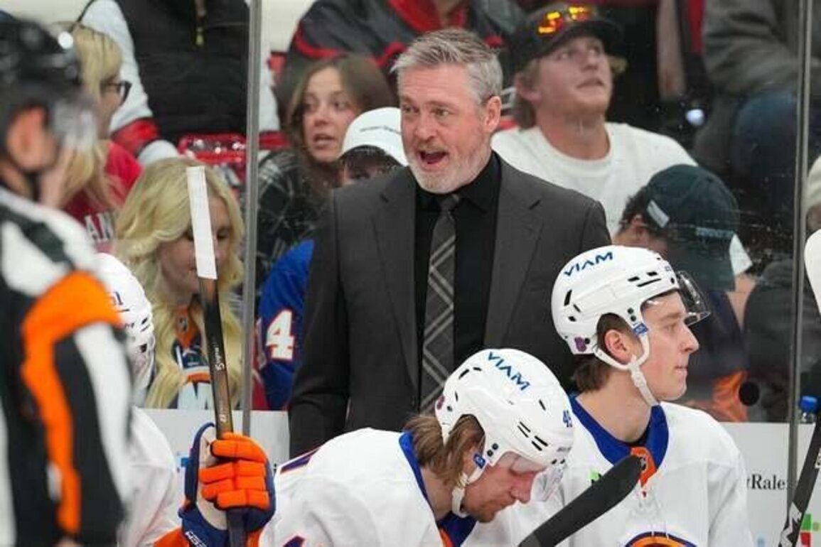 Islanders fire Patrick Roy, tab Pete DeBoer as coach