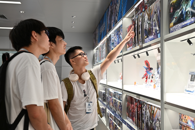 CHINA-GUANGDONG-GUANGZHOU-JAPANESE-GUNDAM-FLAGSHIP STORE (CN)