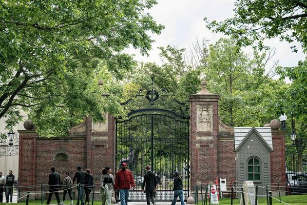 World Insights: American experts slam Washington's threat to revoke visas of Chinese students