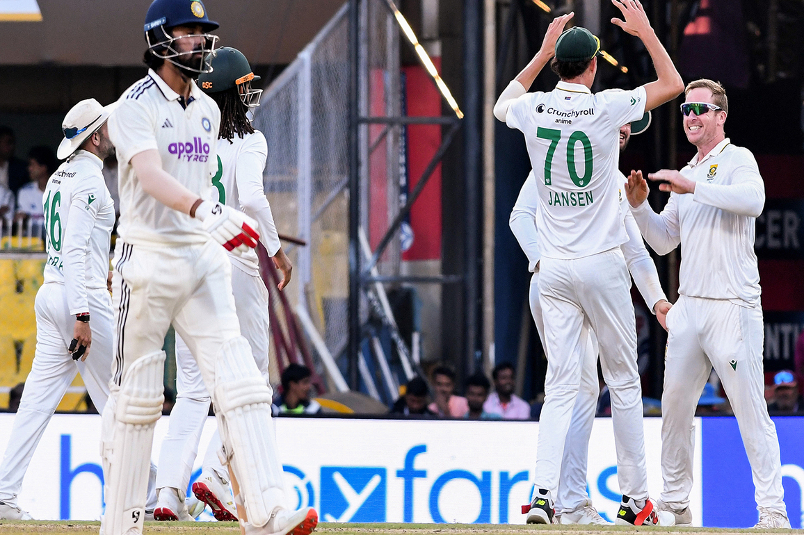 Anil Kumble surprised by KL Rahul's dismissal on Day 4 in Guwahati Test