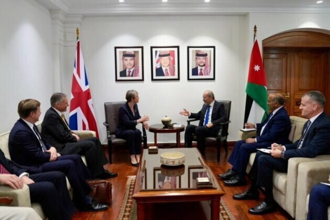 Jordan and UK Foreign Ministers discuss developments in Syria