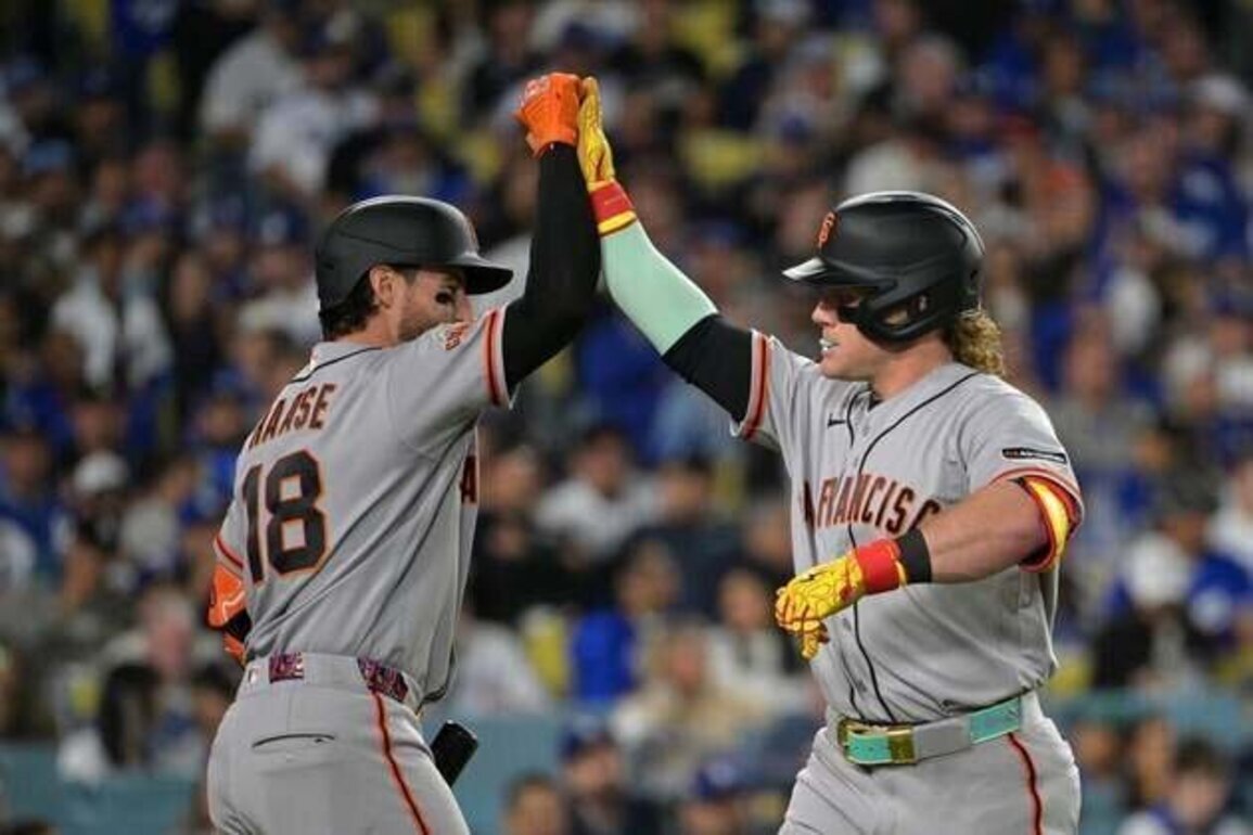 Eric Haase hits 2 HRs, Giants beat Dodgers again