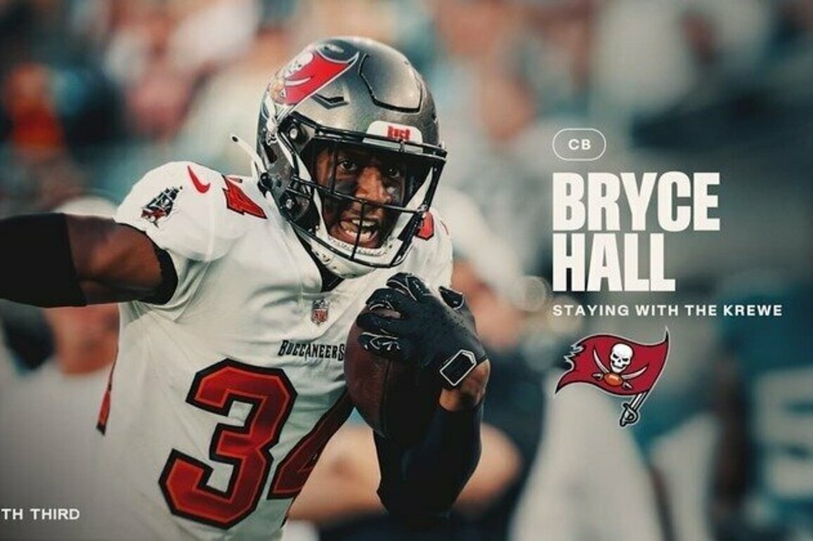 Bucs Bring Back CB Bryce Hall