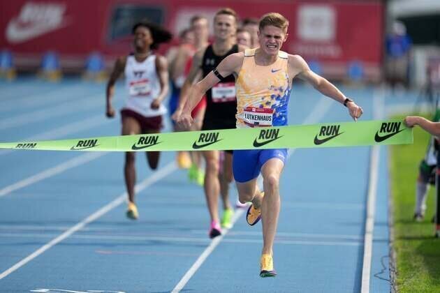 Cooper Lutkenhaus, 17, captures 800 meters at USATF Outdoor Championships