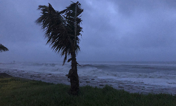 One dead, widespread damage as cyclone hits Mozambique One dead, widespread damage as cyclone hits Mozambique