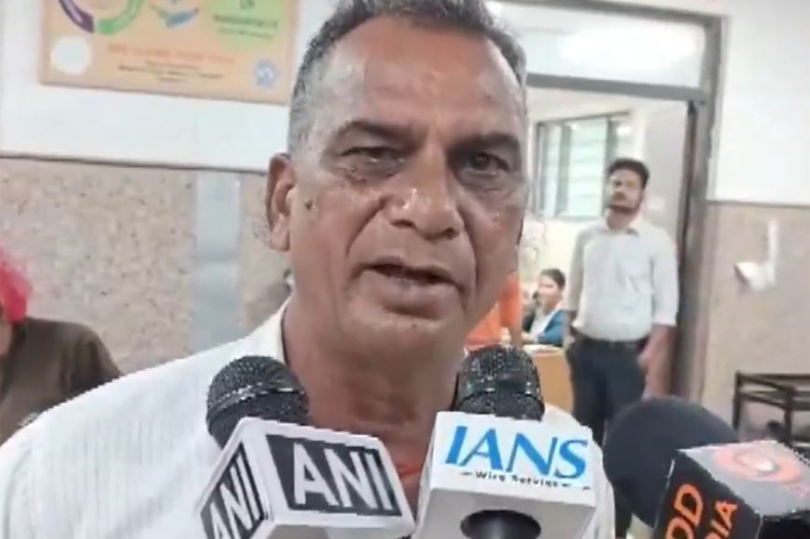 "There were 18 people in bus, including 4-5 children," says victim's family member after Phalodi road accident