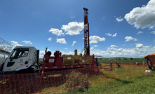 Sondagem no projeto de terras raras Mata da Corda Exploração