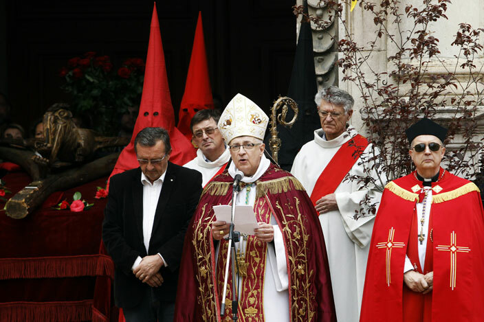  erpignans bishop orbert urini  flanked by elgiums honorary consul manuel harpentier  calls the believers to pray for the victims of russels attacks during the anch procession that celebrates its 600 birthday on arch 25 2016 in erpignan s every ood riday since 1416 the religious procession of la anch traverse takes place in the streets of the rench city erpignan to do penance and perpetrate a atalan cultural tradition that exist for six centuries hristian believers around the world mark the oly eek of aster in celebration of the crucifixion and resurrection of esus hrist   