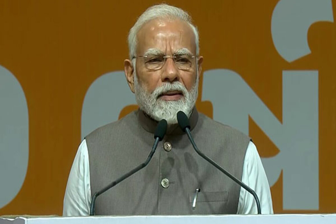 "Sardar Patel's wish was not to stop until we got PoK back, no one listened to him": PM Modi