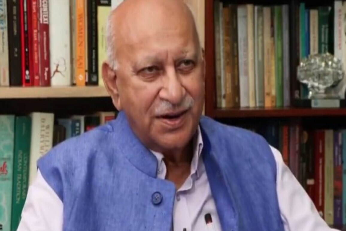Iranians may be "friends" with Pakistan, but they never respect Pakistan: Former MoS MJ Akbar