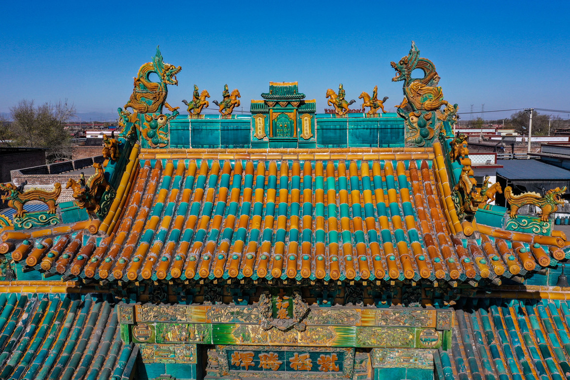 CHINA-SHANXI-ANCIENT ARCHITECTURE-ROOFTOP-AUSPICIOUS CREATURES (CN)
