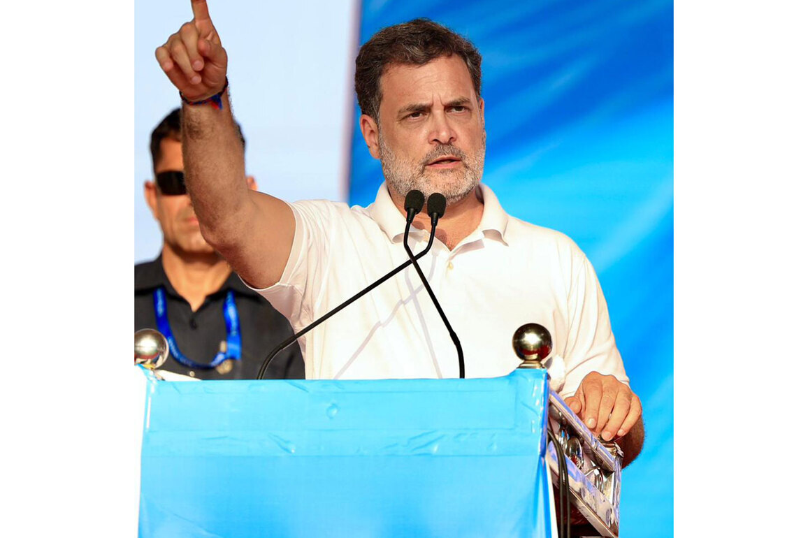 "Corruption of BJP and TMC has devastated Bengal": Rahul Gandhi