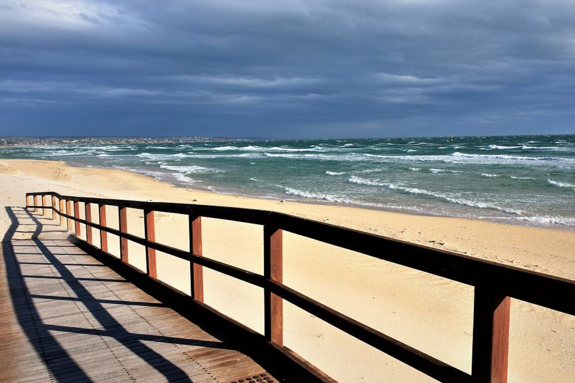 Seaford- Woman's body spotted floating at popular beach sparking urgent police investigation