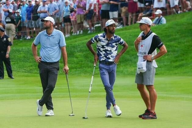 No head start, Scottie Scheffler still leading at East Lake