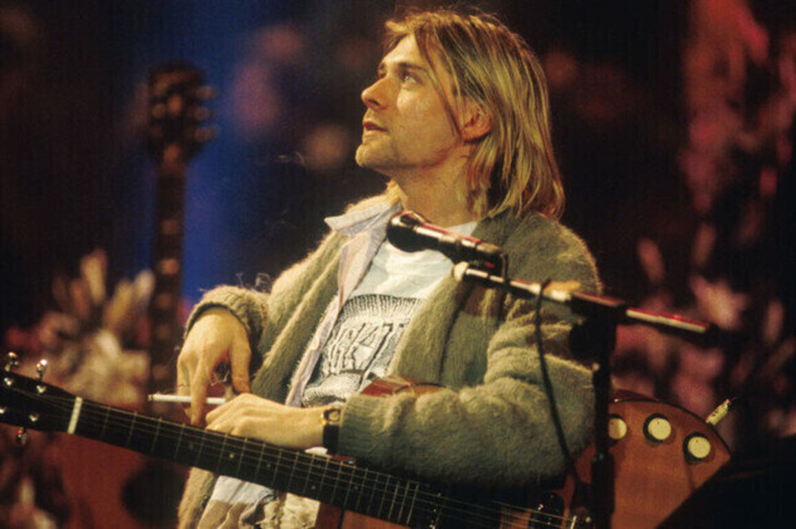 Kurt Cobain was murdered  new forensic probe