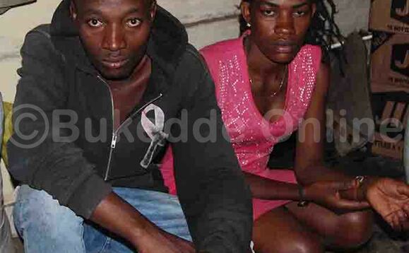 Abaagala abaasangiddwa nga basinda omukwano mu bbaala ku kaleerwe Abaagala abaasangiddwa nga basinda omukwano mu bbaala ku kaleerwe