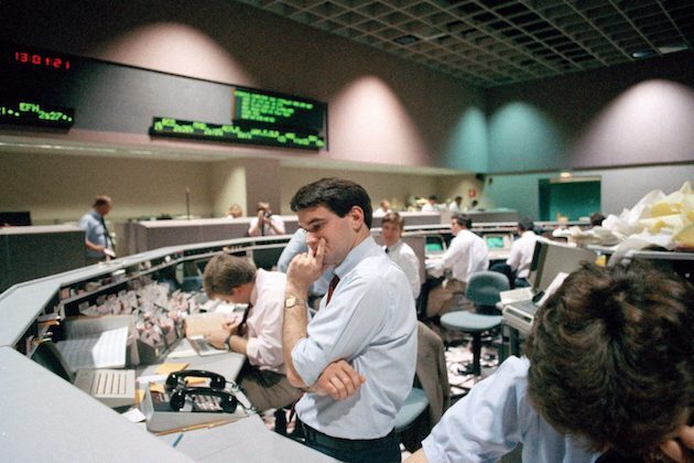 U.S. stocks end in negative territory after jobs report