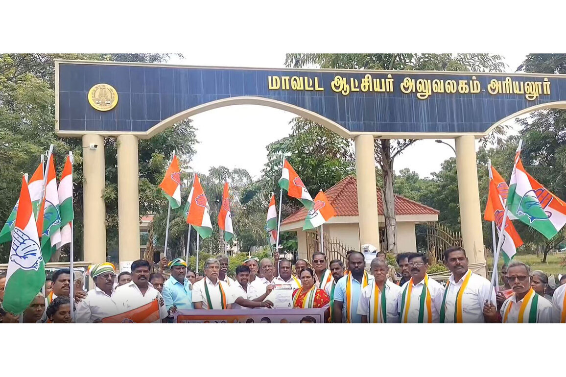 TN: Congress stages protest against removal of Mahatma Gandhi's name from MGNREGA