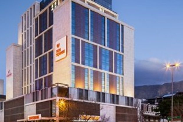 Tsogo Sun Hotels up as &#039;strong portfolio&#039; draws buyers