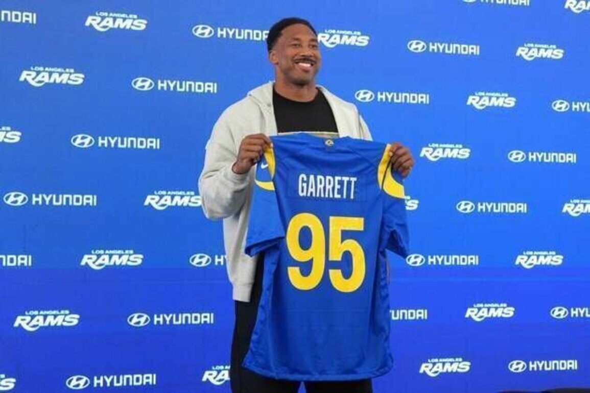 Reports: Rams rework Myles Garrett contract into pay raise for 2026