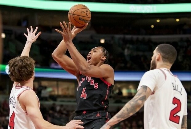 Bulls turn it on late, hand Raptors OT loss