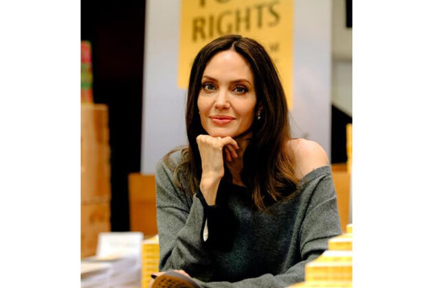 "My scars are a choice I made": Angelina Jolie on her mastectomy journey