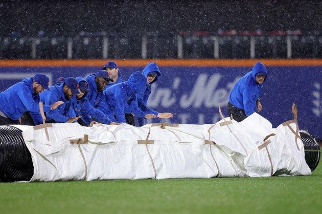 Mets, Phillies return to action with doubleheader