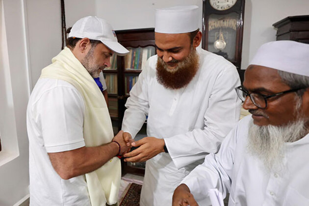 Bihar: Rahul Gandhi visits mosque; minority community urges AIMIM's Owaisi inclusion in INDIA alliance
