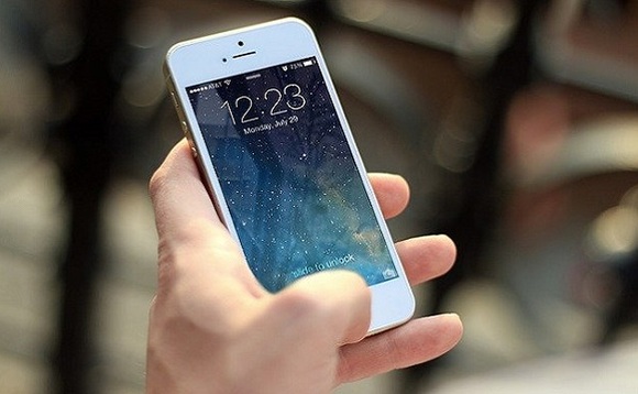 Apple will allow external app stores on EU iPhones