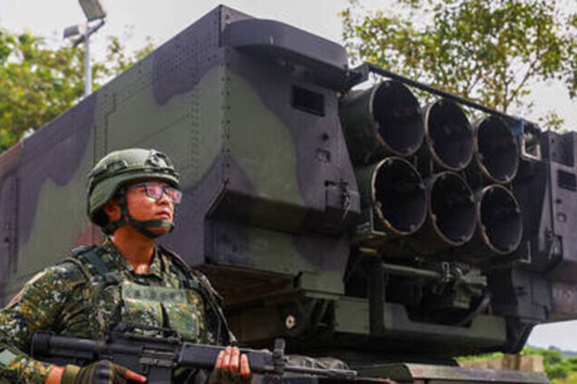 US announces largest-ever arms sale to Taiwan