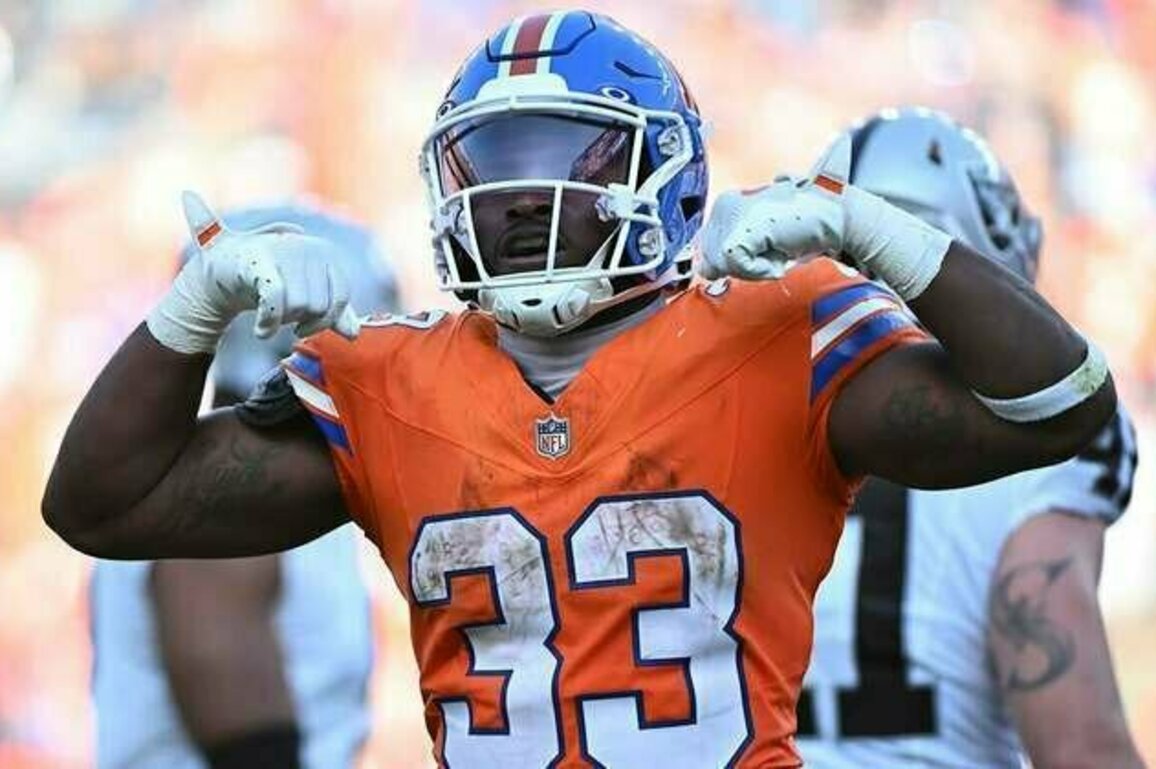 Cowboys agree to terms with RB Javonte Williams