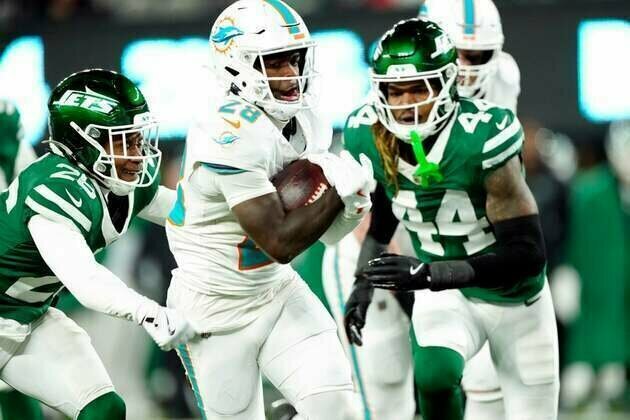Dolphins GM: RB De'Von Achane to play in season opener