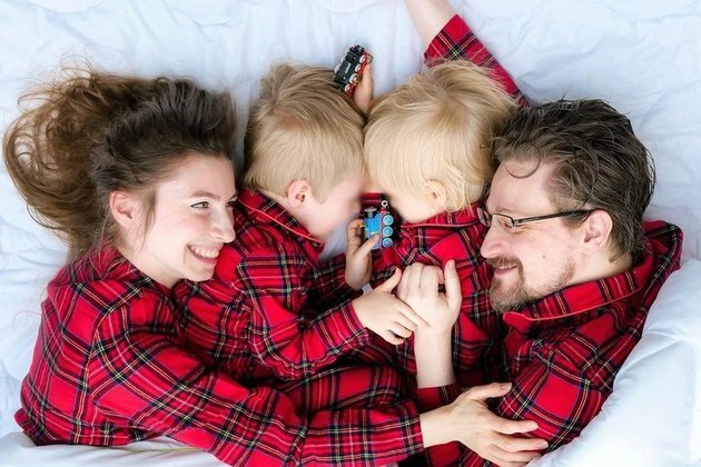 Snowden&#039;s wife seeks Russian citizenship