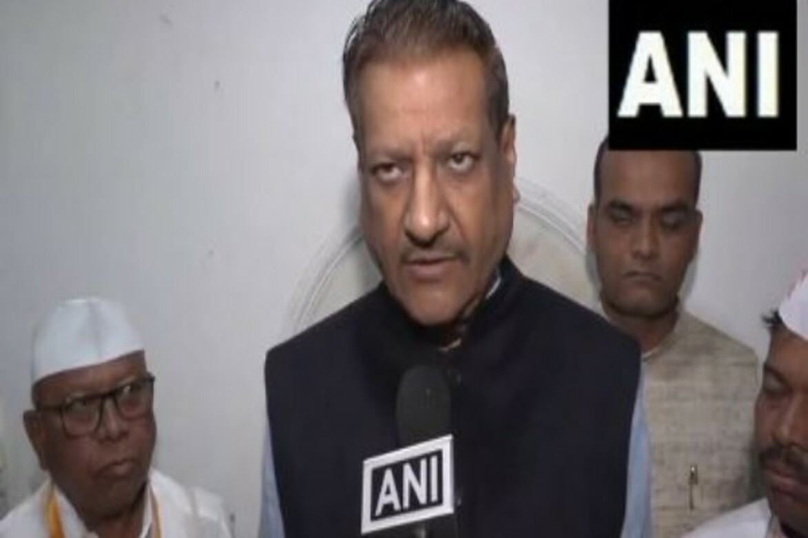 Centre should move for early hearing of Maharashtra-Karnataka border dispute in SC: Prithviraj Chavan