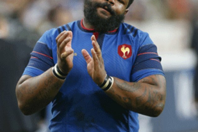 Ex-France centre Bastareaud quits New York for Lyon