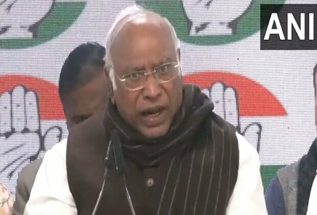 "If there's no resignation then there will be protests": Kharge over Amit Shah's remark on Ambedkar