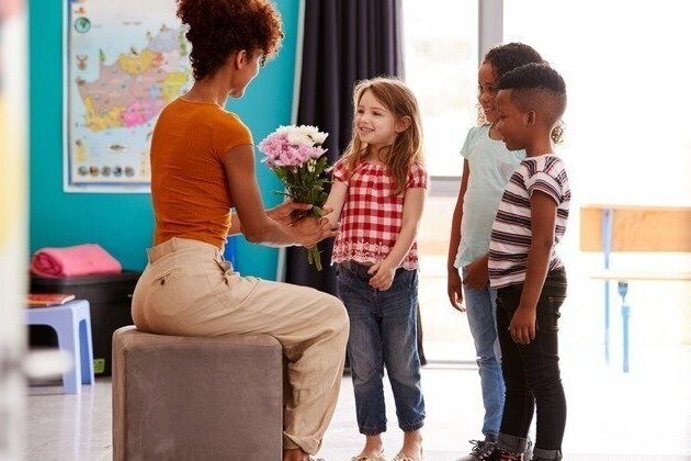 WI teachers praised amid school funding struggles