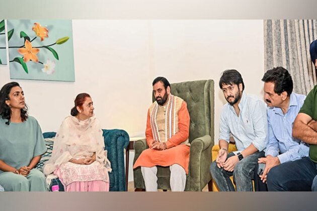 Haryana CM Nayab Singh Saini visits late Punjabi actor Jaswinder Bhalla's residence to offer condolences to grieving family